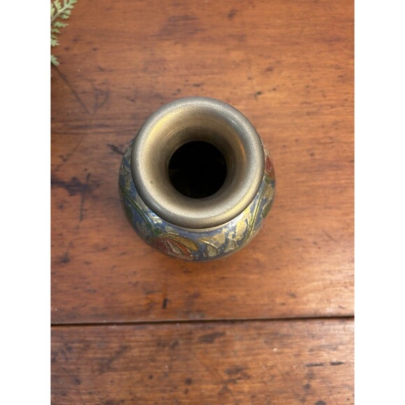 Vintage Brass & Enamel Painted Floral Bud Vase 5” Tall Chipped Paint READ - Picture 5 of 9
